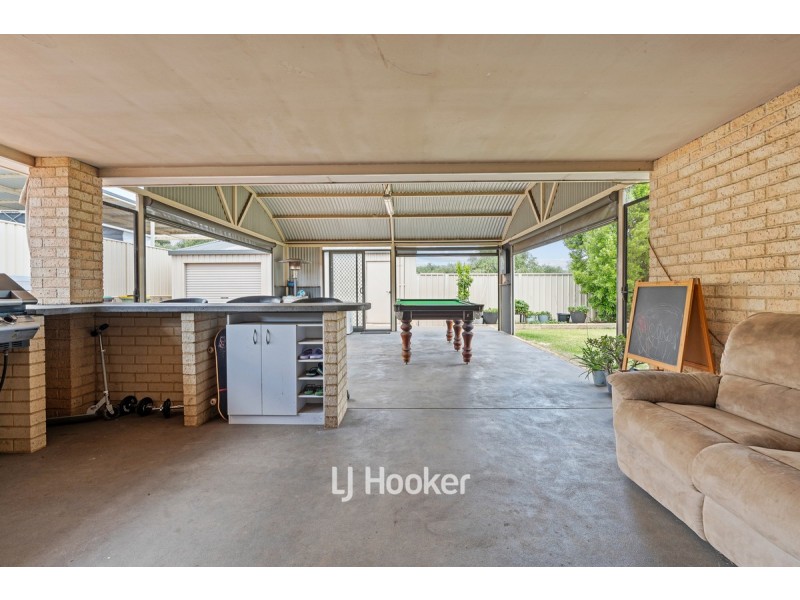 10 Kingfisher Drive, Collie WA 6225