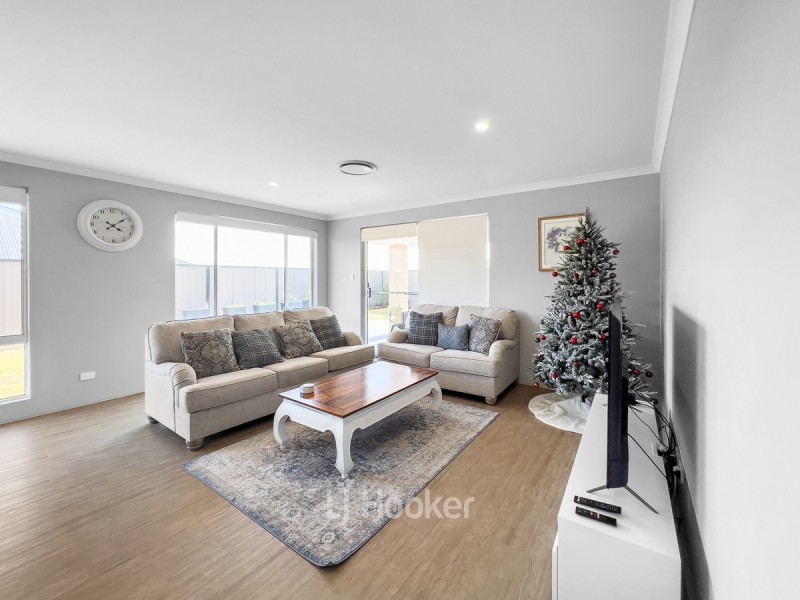 24 Currawong Way, Australind WA 6233