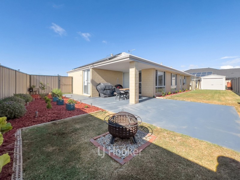 24 Currawong Way, Australind WA 6233