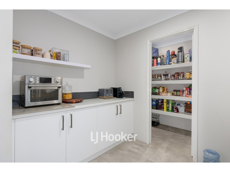 76 Hazelgrove Crecent, Millbridge WA 6232