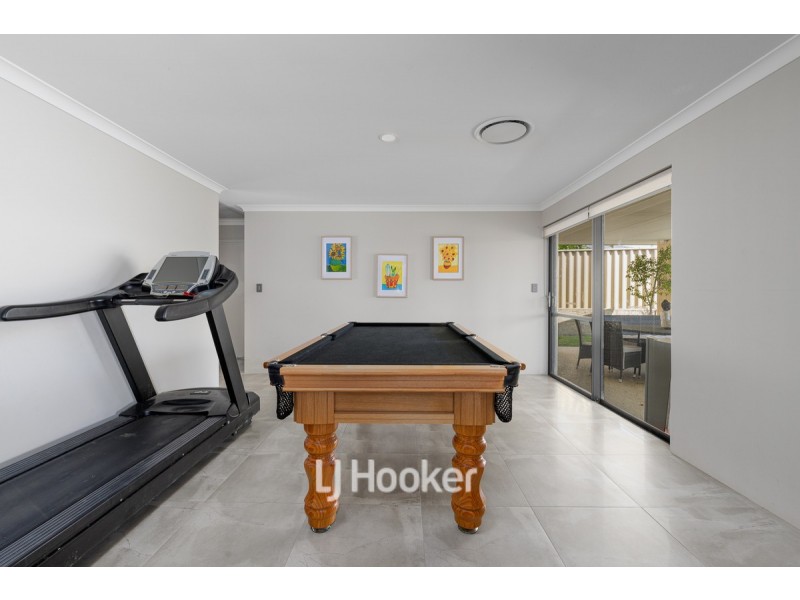 76 Hazelgrove Crecent, Millbridge WA 6232