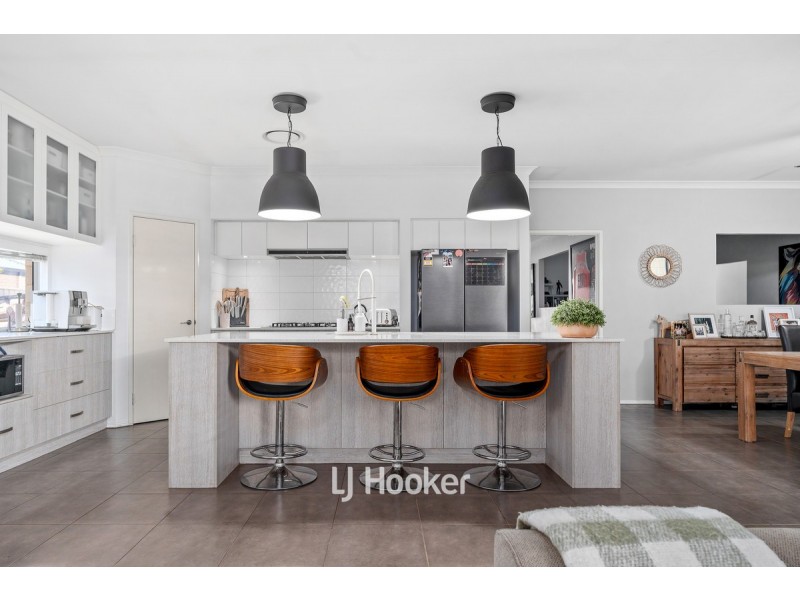 92 The Boulevard, Australind WA 6233