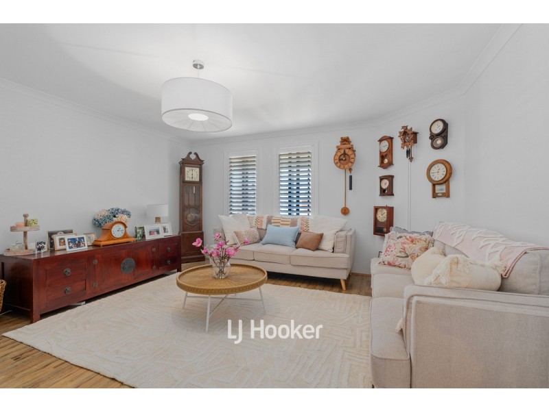 24 Chisholm Road, Dalyellup WA 6230