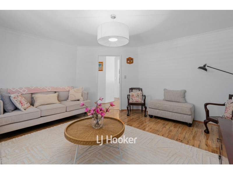 24 Chisholm Road, Dalyellup WA 6230