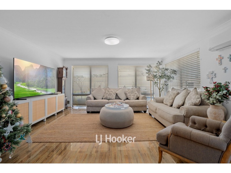 24 Chisholm Road, Dalyellup WA 6230