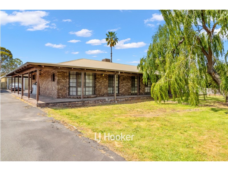 6 York Road, Collie WA 6225
