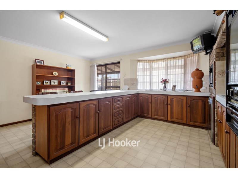 6 York Road, Collie WA 6225