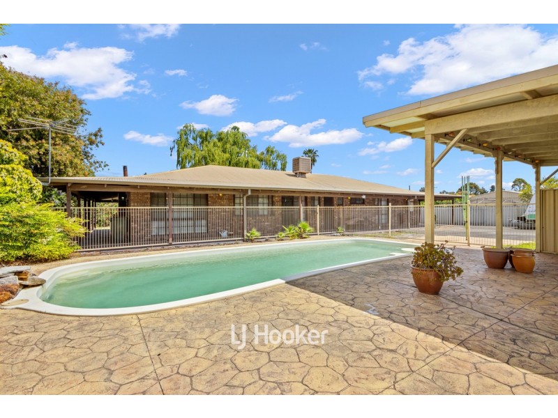 6 York Road, Collie WA 6225