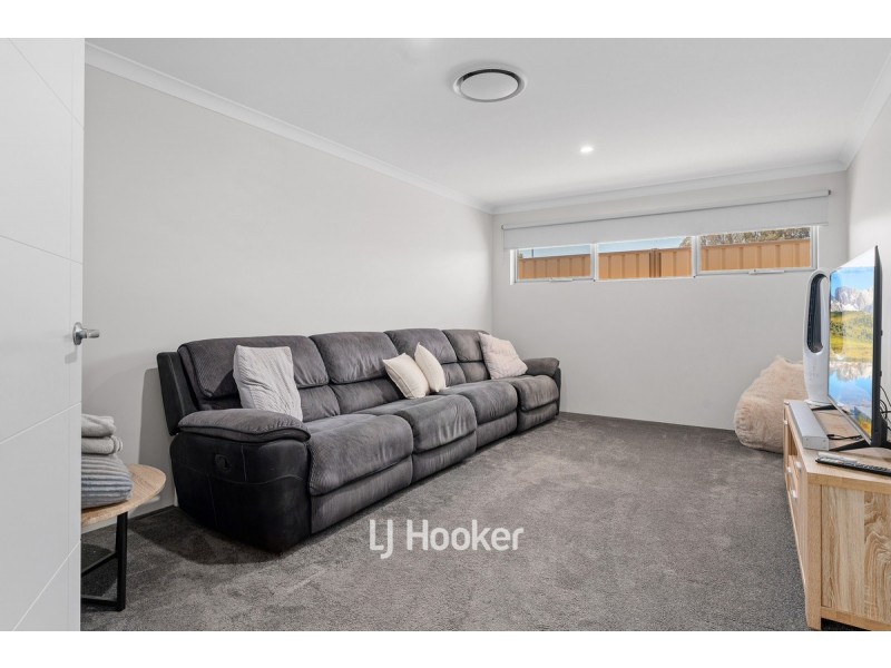 21 Chamaeleon Approach, Australind WA 6233