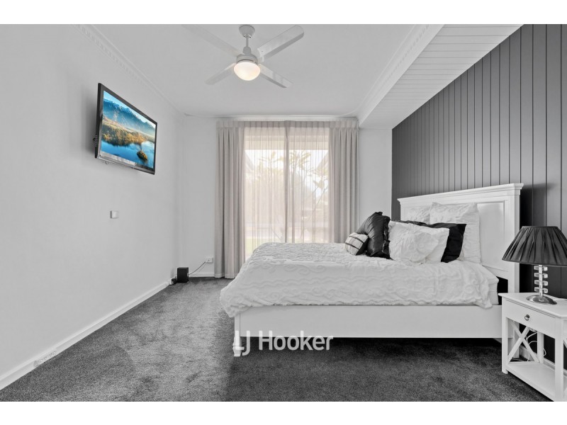 8 Earnshaw Road, West Busselton WA 6280