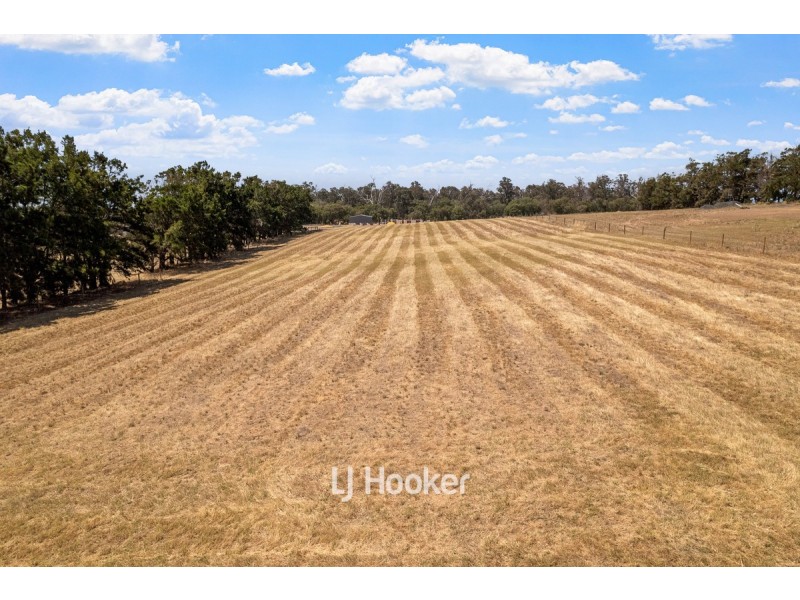 22 Acreage Boulevard, Dalyellup WA 6230