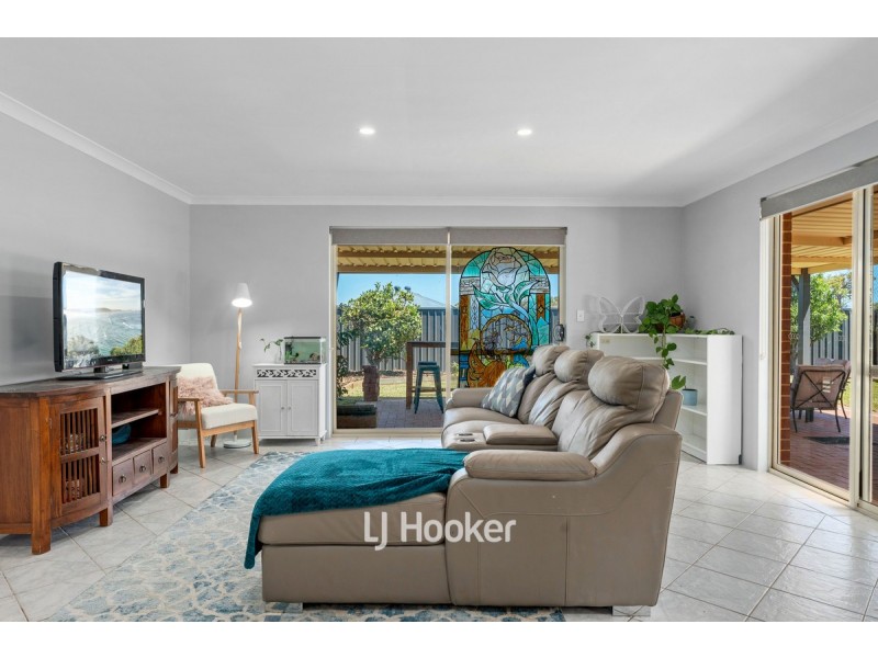 32 Hornibrook Road, Dalyellup WA 6230