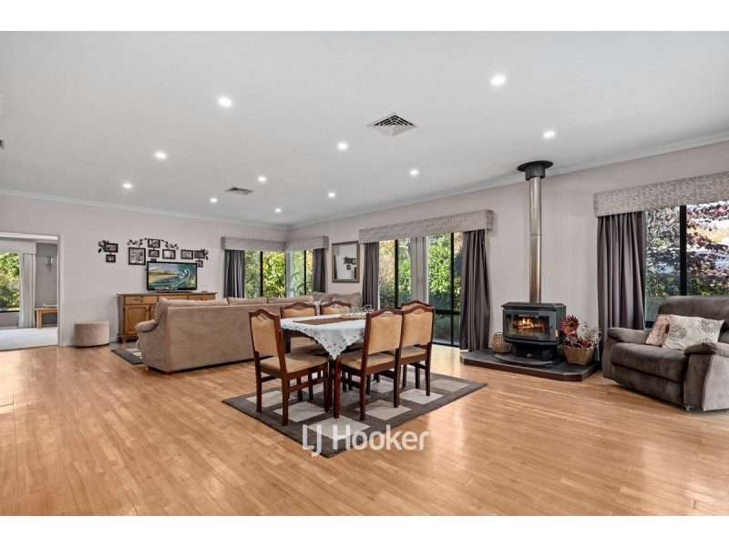 37 Maidment Parade, Dalyellup WA 6230