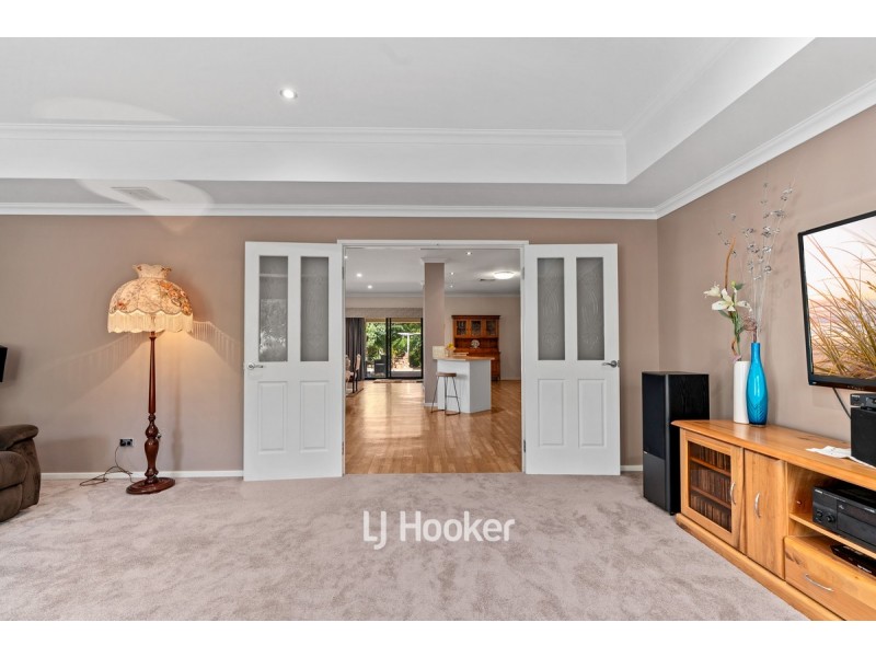 37 Maidment Parade, Dalyellup WA 6230