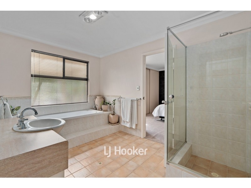 37 Maidment Parade, Dalyellup WA 6230