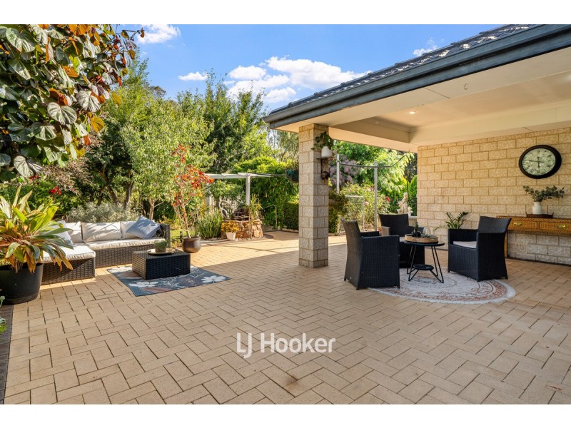 37 Maidment Parade, Dalyellup WA 6230