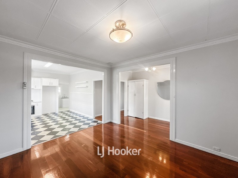 13 Moolyeen Road, Carey Park WA 6230