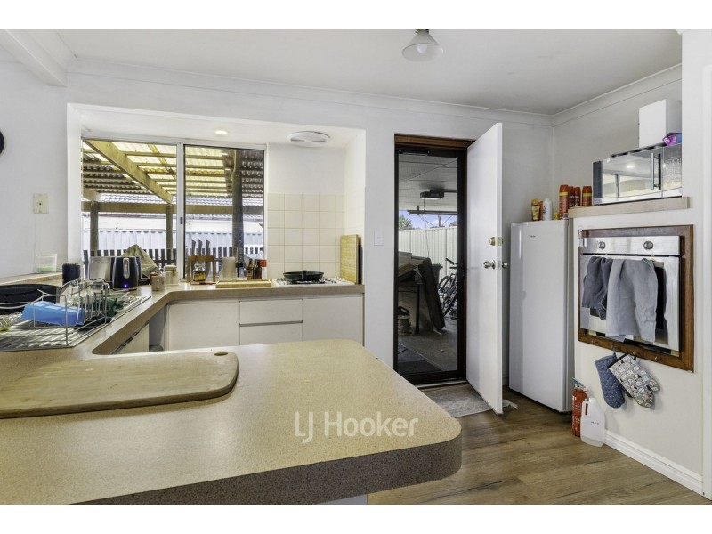 4 Cowin Gardens, Eaton WA 6232