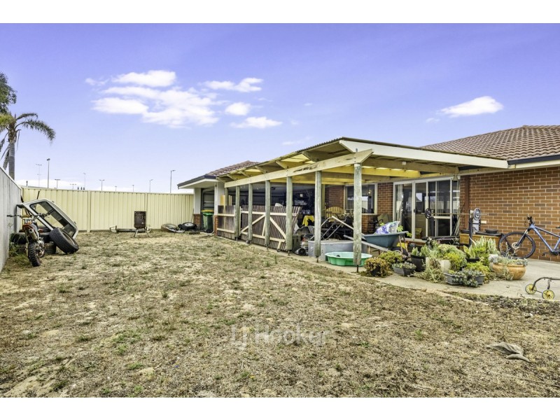 4 Cowin Gardens, Eaton WA 6232