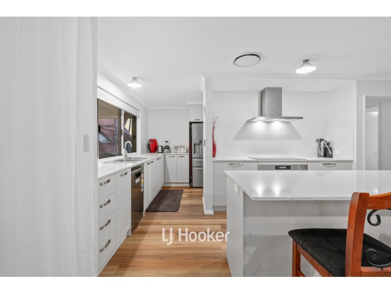 100 Holland Loop, Crooked Brook WA 6236