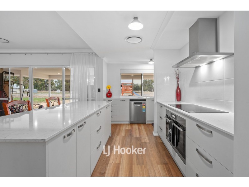 100 Holland Loop, Crooked Brook WA 6236