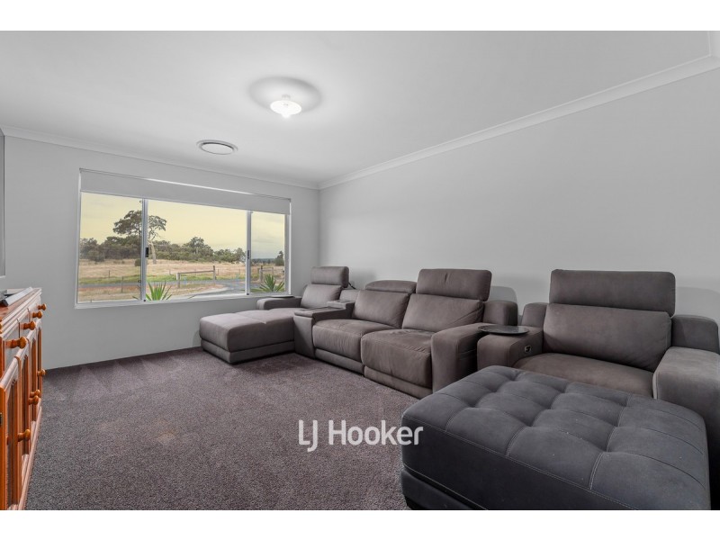 100 Holland Loop, Crooked Brook WA 6236