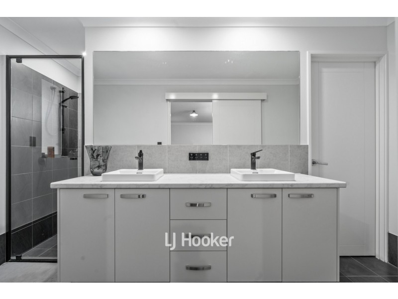 100 Holland Loop, Crooked Brook WA 6236