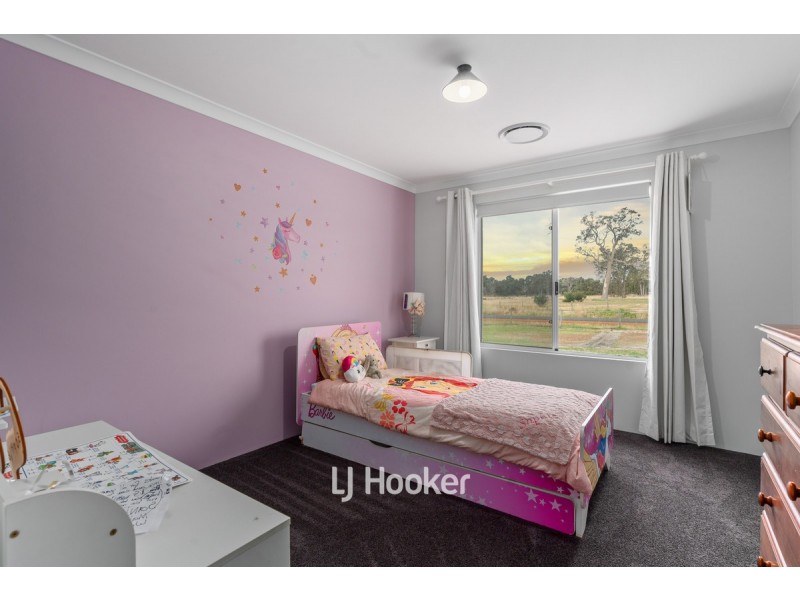 100 Holland Loop, Crooked Brook WA 6236