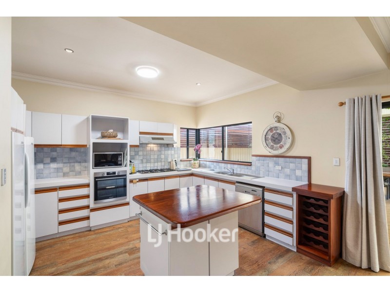 8 John Street, Abbey WA 6280