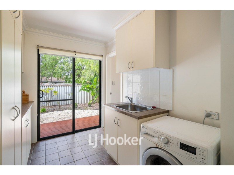 8 John Street, Abbey WA 6280