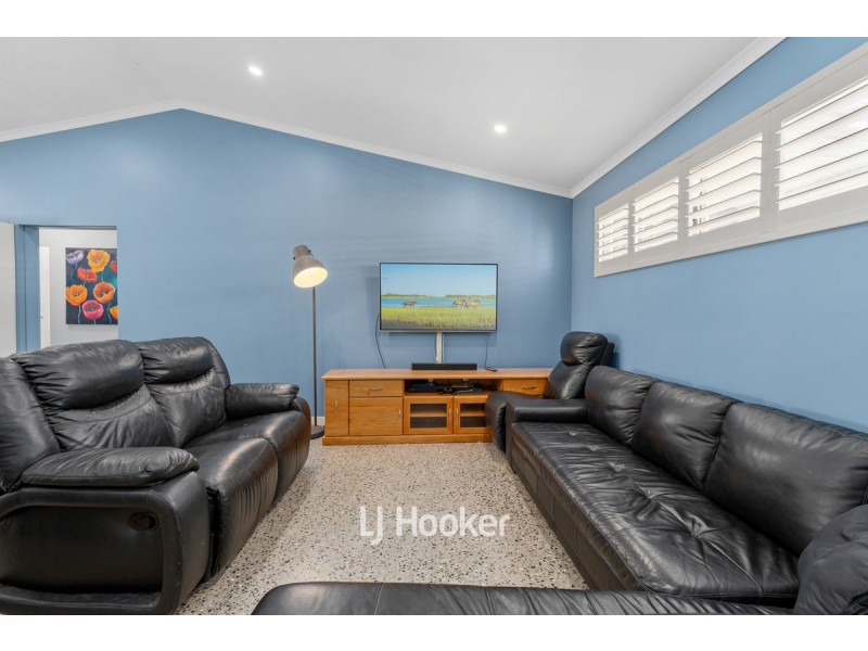 6 Yalgorup Court, Preston Beach WA 6215