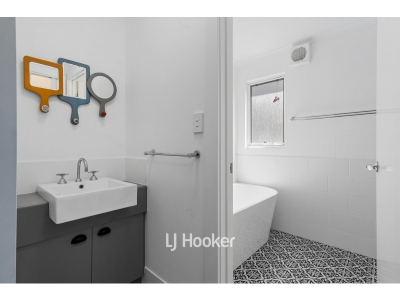 6 Yalgorup Court, Preston Beach WA 6215