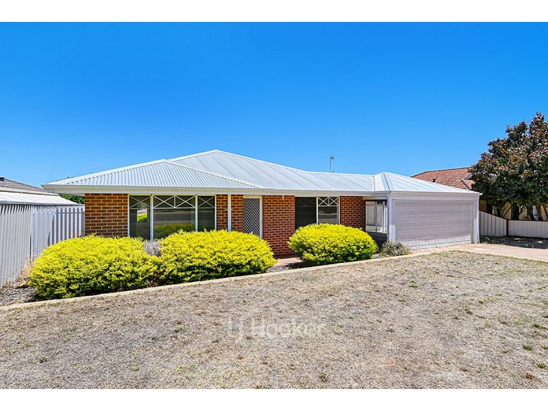 72 Somerville Drive, College Grove WA 6230