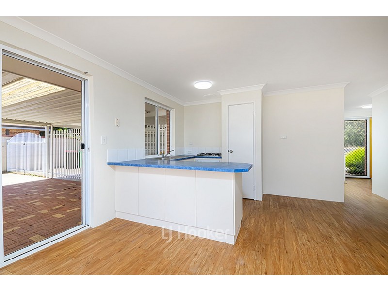 72 Somerville Drive, College Grove WA 6230