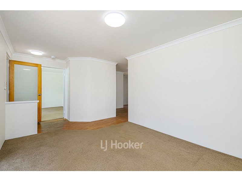 72 Somerville Drive, College Grove WA 6230