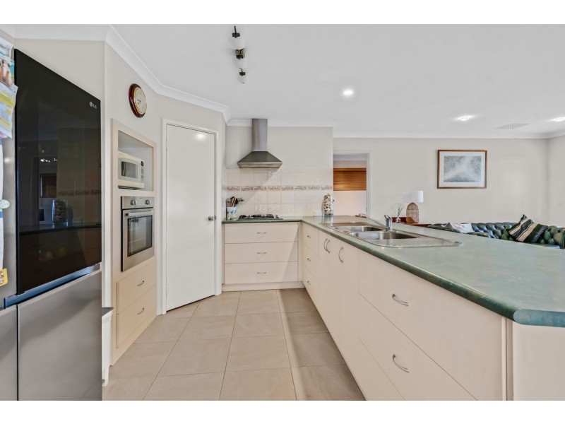 14 De Grey Lane, Eaton WA 6232