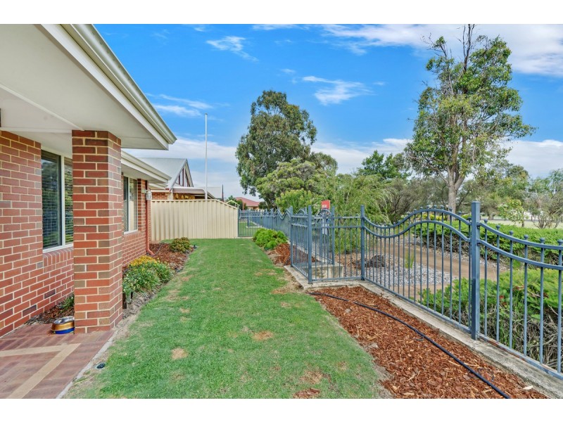 14 De Grey Lane, Eaton WA 6232