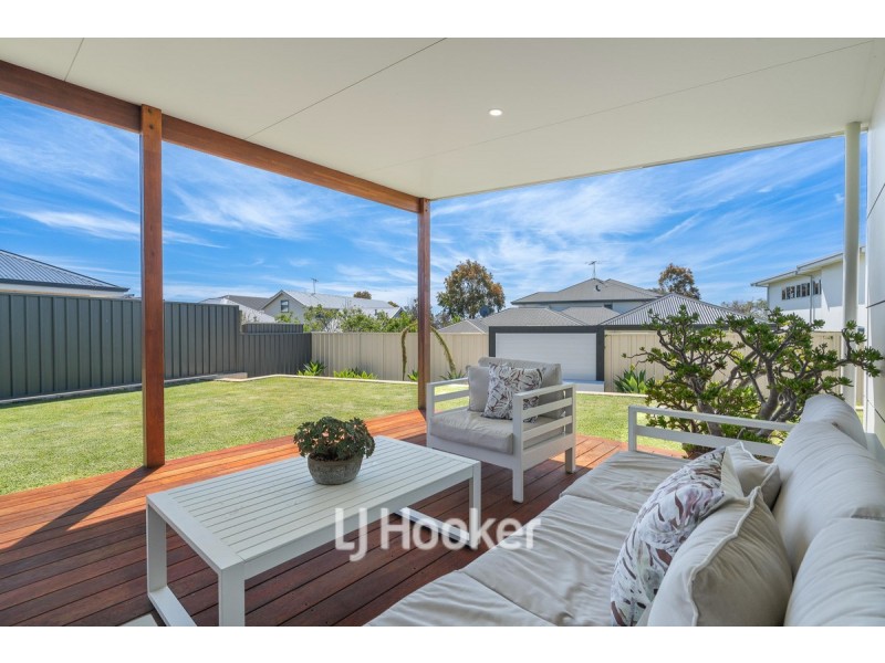51 Gibson Drive, Dunsborough WA 6281