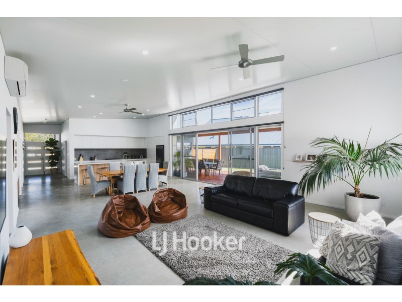 51 Gibson Drive, Dunsborough WA 6281