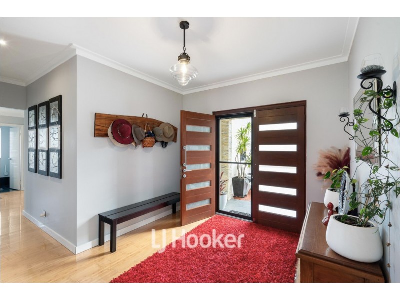 20 Hebrides Close, Quindalup WA 6281