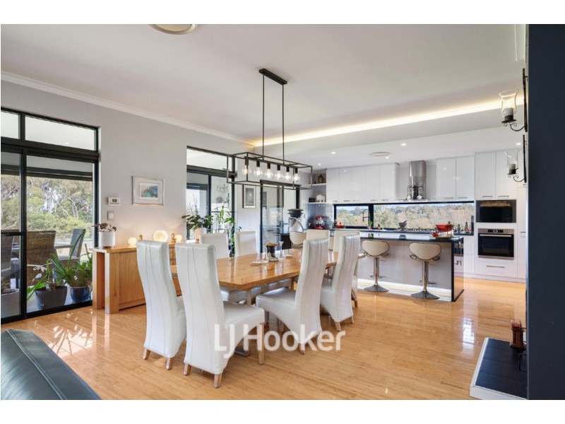 20 Hebrides Close, Quindalup WA 6281