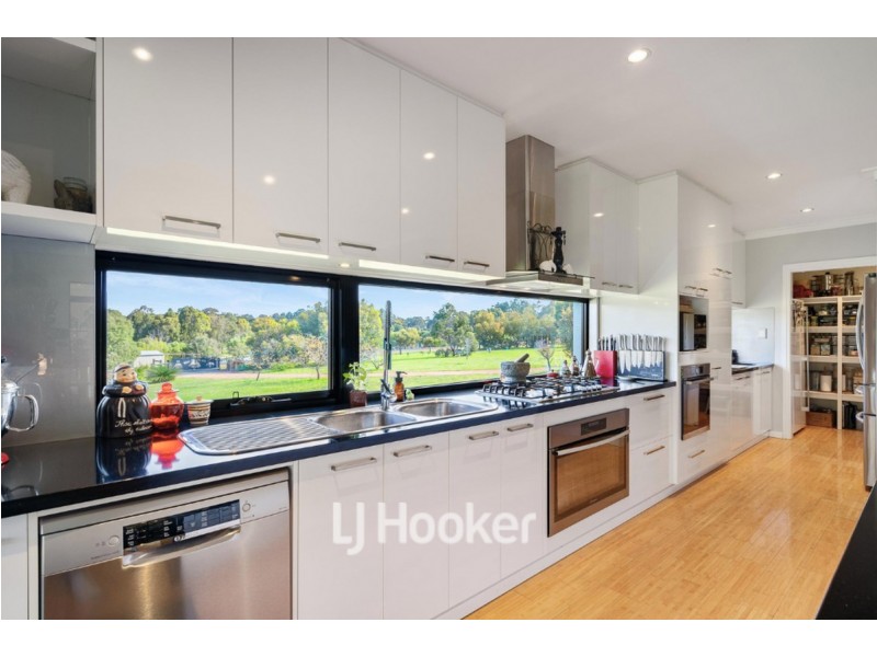 20 Hebrides Close, Quindalup WA 6281
