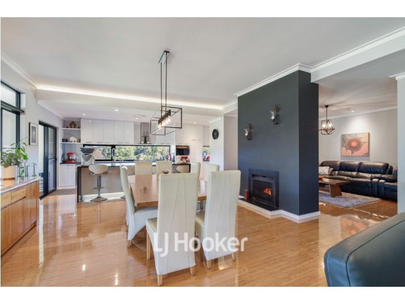 20 Hebrides Close, Quindalup WA 6281