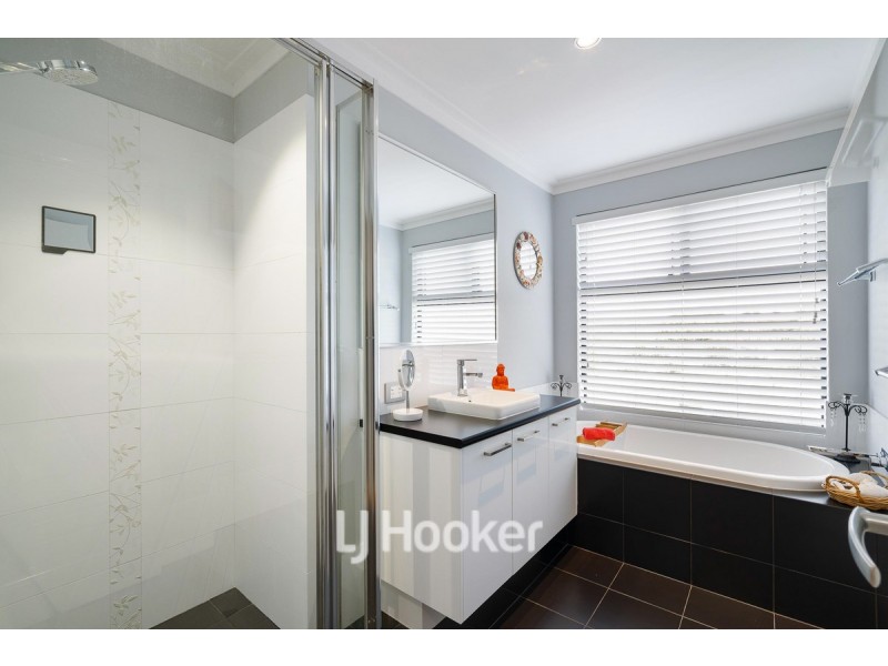 20 Hebrides Close, Quindalup WA 6281