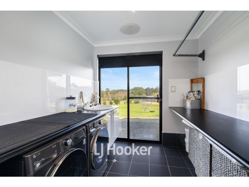 20 Hebrides Close, Quindalup WA 6281