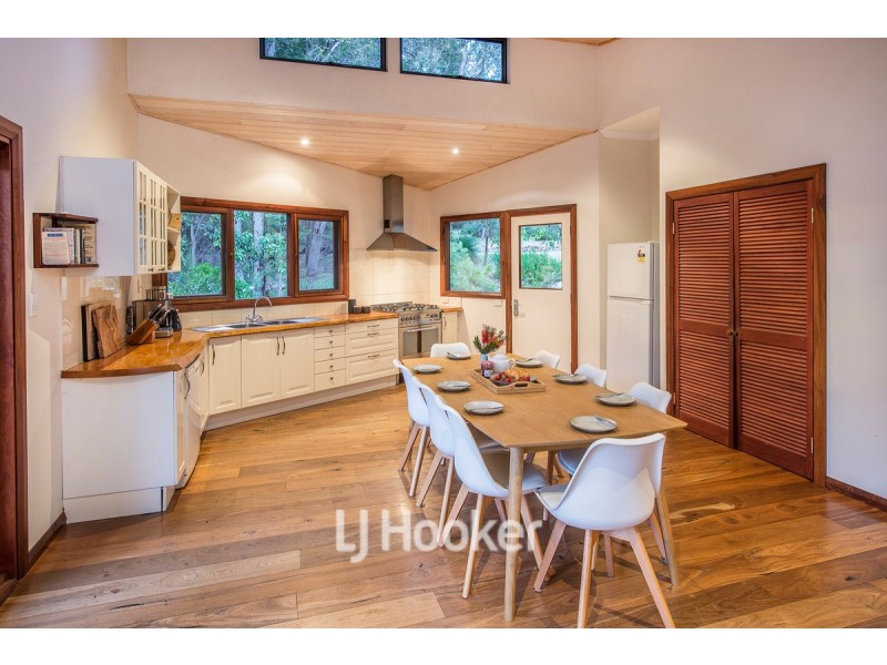 18 The Dell Retreat, Yallingup WA 6282