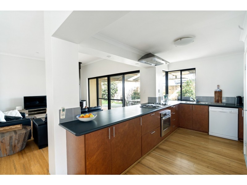 15 Curtis Street, Dunsborough WA 6281