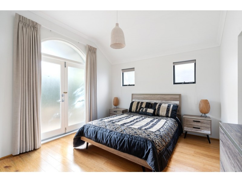 15 Curtis Street, Dunsborough WA 6281