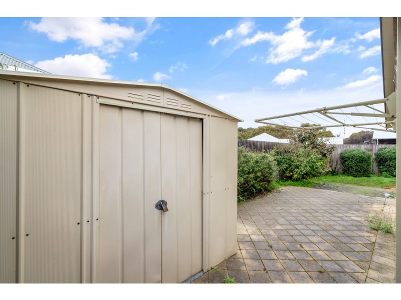 15 Curtis Street, Dunsborough WA 6281