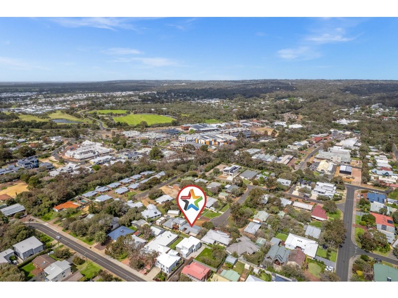 2/10 Crosby Close, Dunsborough WA 6281